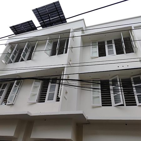 Sivasarass Rooms Thiruvananthapuram Luaran gambar